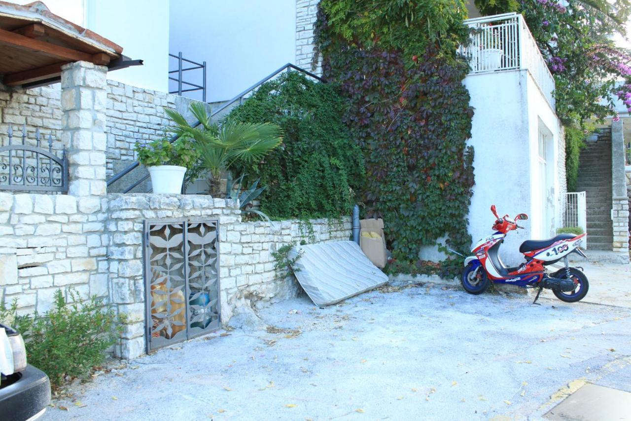 Apartments With A Parking Space Rabac, Labin - 7465 Exterior photo